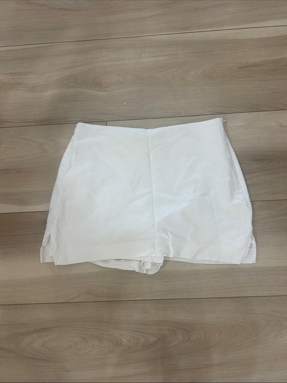 Express White Women's linen Skort - Clean Minimalist Style
